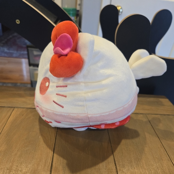 Hello Kitty Reversible Plush - Picture 8 of 8